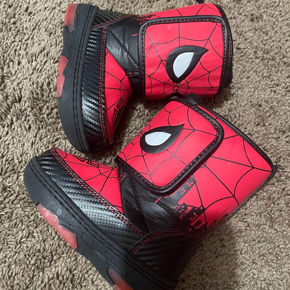 Spider man Snow and rain boots (light up)